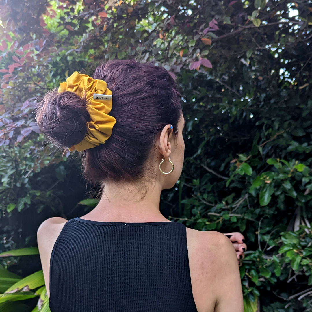 Trois-Îlets Scrunchie